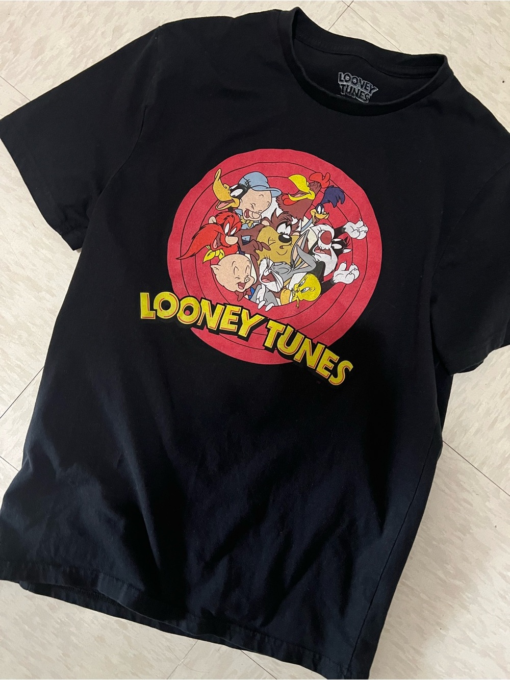 Looney Toons T shirt